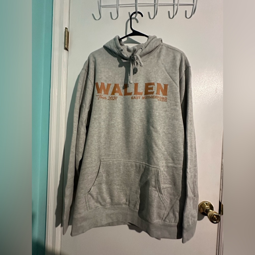 Morgan Wallen “One Night At A Time” 2024 tour, Metlife show exclusive hoodie.